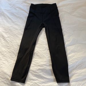Lululemon luxstream leggings Sz 4